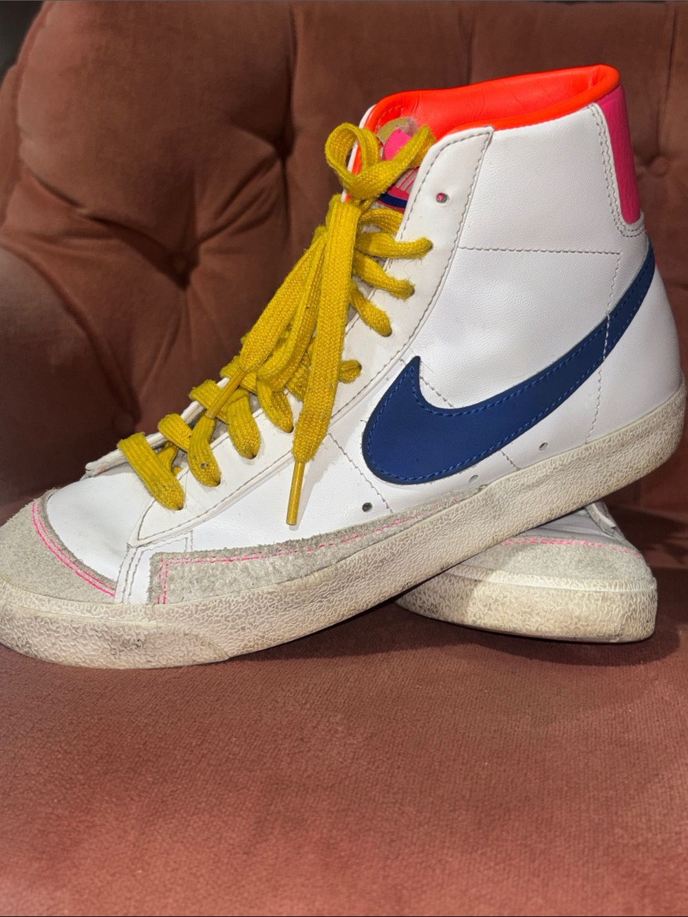 Nike Blazer mid ‘77 white chartreuse hyper pink high top sneakers neon accent 8 - Picture 1 of 15